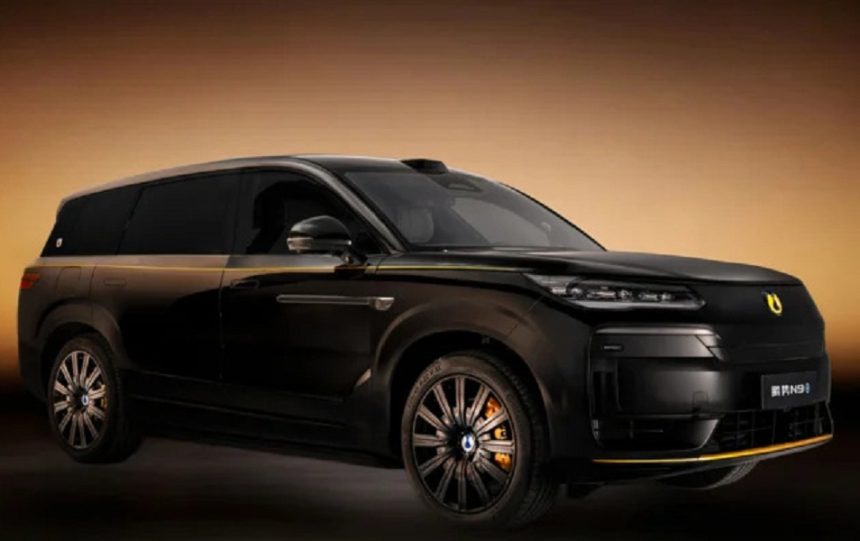 BYD Denza N9 Dark Gold: SUV Full-Size Mewah dengan Aksen Emas Asli dan Performa Super BYD Denza N9 Dark Gold: SUV Full-Size Mewah dengan Aksen Emas Asli dan Performa Super