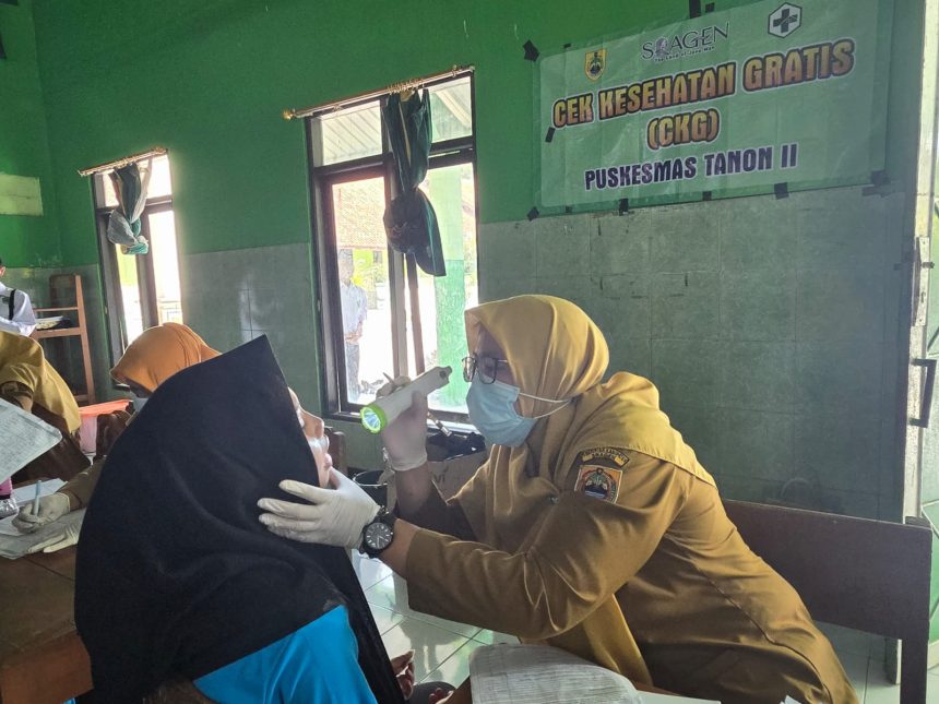 Cegah Masalah Kesehatan Sejak Dini, MTsN 2 Sragen Gandeng Puskesmas Tanon II Lewat CKG