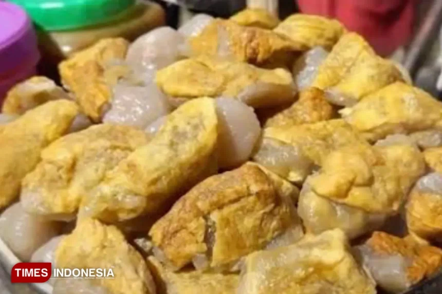 Cilok Kanji Pak Limin: Legenda Kuliner di Jalan Samadi yang Tak Pernah Sepi Cilok Kanji Pak Limin: Legenda Kuliner di Jalan Samadi yang Tak Pernah Sepi