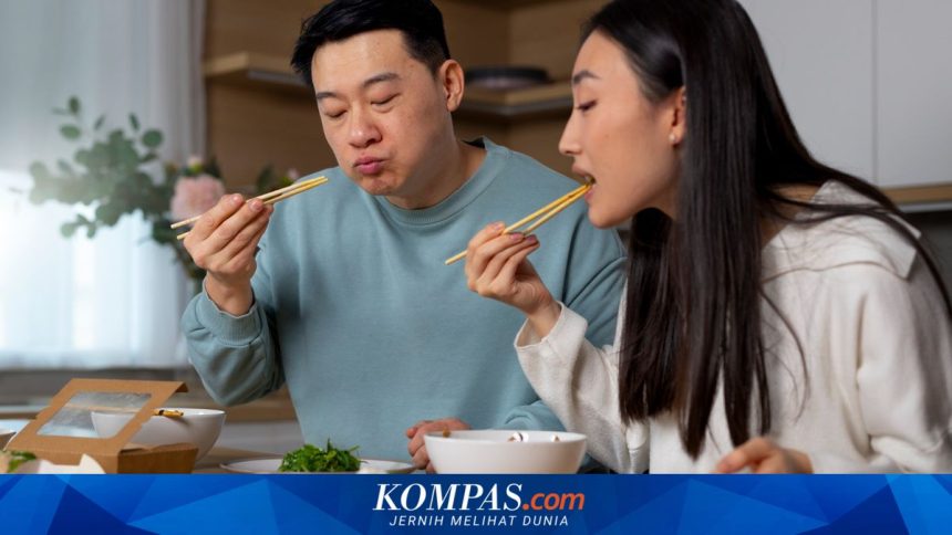 Hindari 3 Kebiasaan Makan yang Merusak Kesehatan Lambung