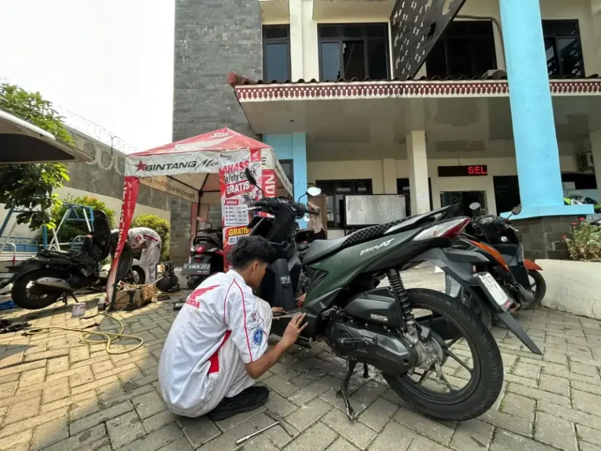 Kelurahan Mampang Jalin Kerja Sama dengan Perusahaan Otomotif untuk Layanan Service dan Ganti Oli Motor Gratis