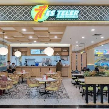 Kisah Sukses Es Teler 77: Bertahan 44 Tahun di Tengah Persaingan Kuliner Modern Kisah Sukses Es Teler 77: Bertahan 44 Tahun di Tengah Persaingan Kuliner Modern