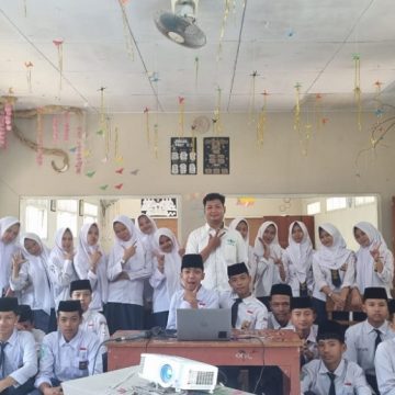 LKKNU Batang Edukasi Kesehatan Remaja dan Motivasi Belajar di Momen MPLS LKKNU Batang Edukasi Kesehatan Remaja dan Motivasi Belajar di Momen MPLS