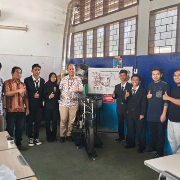 Mahasiswa FT UNM Ciptakan Trainer Sepeda Motor Listrik untuk Media Belajar Inovatif