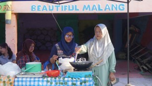 Menikmati Wisata Budaya di Jodipan: Rona Rasa Sajikan Kuliner Lokal dan Permainan Tradisional Menikmati Wisata Budaya di Jodipan: Rona Rasa Sajikan Kuliner Lokal dan Permainan Tradisional
