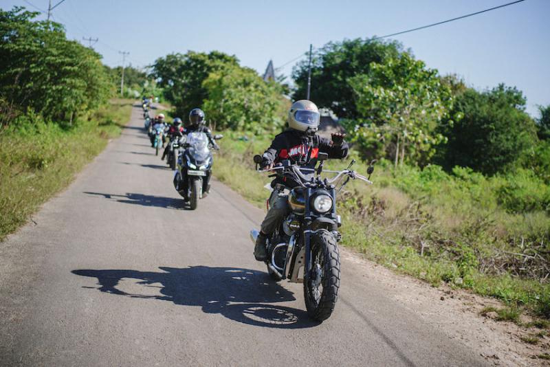 Motul Indonesia Hadirkan Program Loyalty 'Sumba Experience', Ajak Komunitas Otomotif Jelajahi Keindahan Pulau Sumba Motul Indonesia Hadirkan Program Loyalty ‘Sumba Experience’, Ajak Komunitas Otomotif Jelajahi Keindahan Pulau Sumba