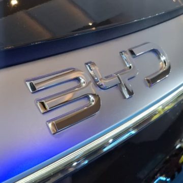 Persaingan Ketat Industri Otomotif China: Loyalitas Konsumen Terancam
