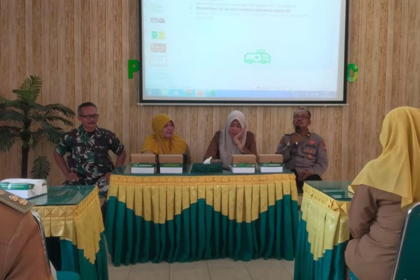 Polsek Balerejo Berkomitmen Mendampingi Tenaga Kesehatan dan Mengawal Pelayanan Kesehatan Warga Desa