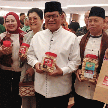 Rengginang Bang Zai Tembus Pasar Global, Omzet Meroket Hingga Rp10 Juta di FJGS 2026 Rengginang Bang Zai Tembus Pasar Global, Omzet Meroket Hingga Rp10 Juta di FJGS 2026