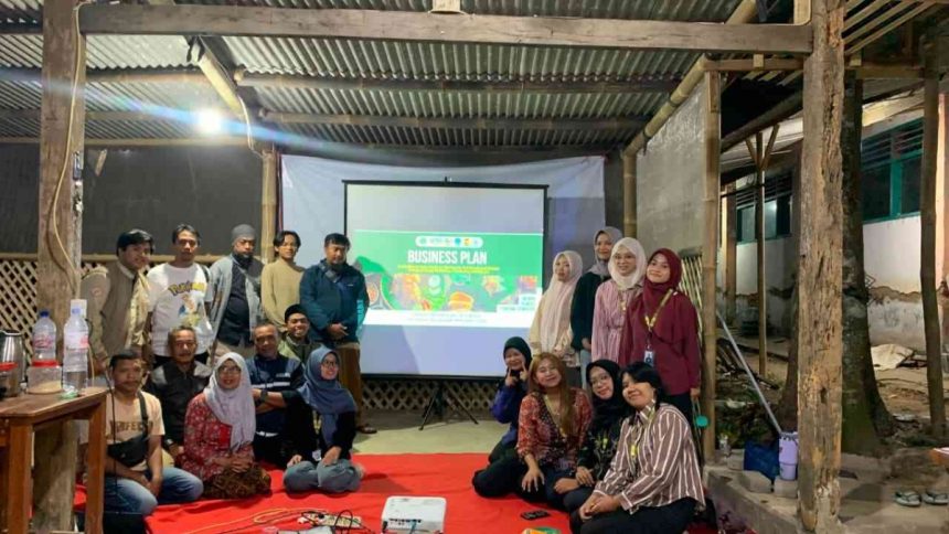 Tim BBM UM Ciptakan Kafe Edu-Kuliner untuk Dorong Ekonomi Berkelanjutan di Desa Tumpang