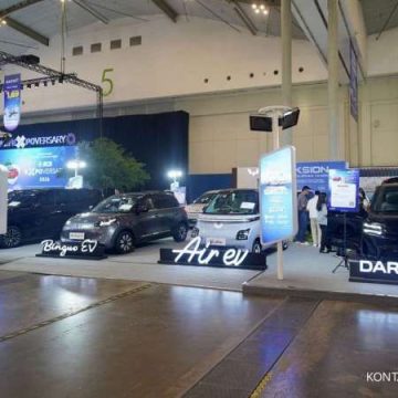 Wuling Yakin Pasar Otomotif Pulih: Target Penjualan di GIIAS 2024 Tembus 2.000 Unit