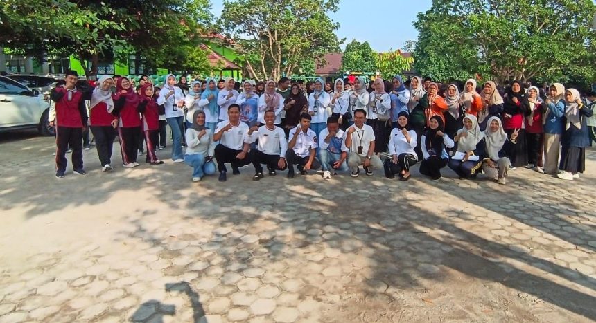 236 Siswa MTsN 1 Lampung Barat Jalani Pemeriksaan Kesehatan Gratis dari Puskesmas Liwa 236 Siswa MTsN 1 Lampung Barat Jalani Pemeriksaan Kesehatan Gratis dari Puskesmas Liwa