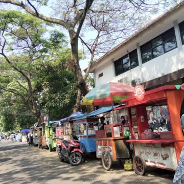 5 Jajanan Pedas dan Gurih yang Bikin Nagih, Favorit Pelajar di Kawasan Pendidikan Cikokol