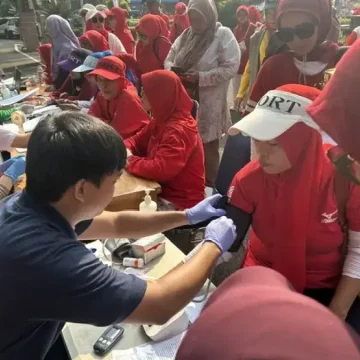 Antusiasme Warga Depok Mengikuti Cek Kesehatan Gratis dalam Rangka HUT ke-81 RI