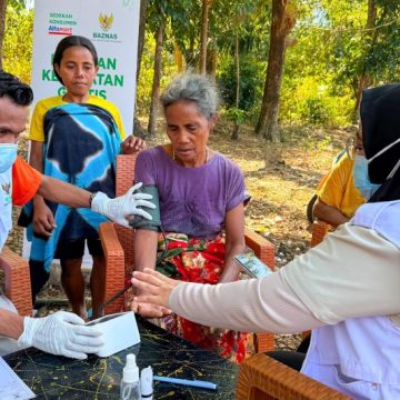 Baznas RI Salurkan Layanan Kesehatan Gratis untuk Korban Gempa NTT Baznas RI Salurkan Layanan Kesehatan Gratis untuk Korban Gempa NTT