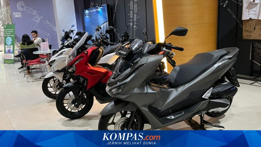 Biaya Isi Bensin Full Tank Honda PCX 160: Perbandingan Super One vs Atto 1