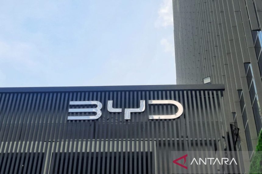 BYD Resmikan 10.000 Stasiun Flash Charging di Seluruh China BYD Resmikan 10.000 Stasiun Flash Charging di Seluruh China