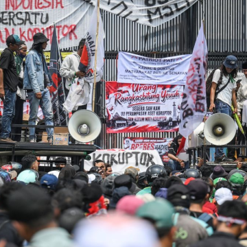 Derita Pengendara Motor Terjebak Macet: Tips dan Solusi dari Kompas.com