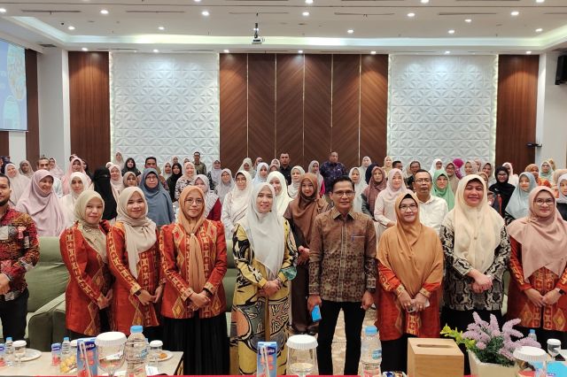 Dinkes Aceh Tingkatkan Layanan Kesehatan Ibu dan Anak dengan Fokus Pencegahan Sejak Pra-Kehamilan Dinkes Aceh Tingkatkan Layanan Kesehatan Ibu dan Anak dengan Fokus Pencegahan Sejak Pra-Kehamilan