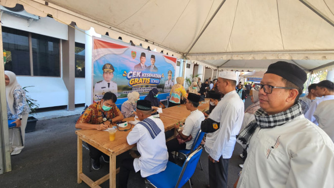 Dinkes Kobar Adakan Pemeriksaan Kesehatan Gratis saat Kunjungan Gubernur Kalteng Dinkes Kobar Adakan Pemeriksaan Kesehatan Gratis saat Kunjungan Gubernur Kalteng