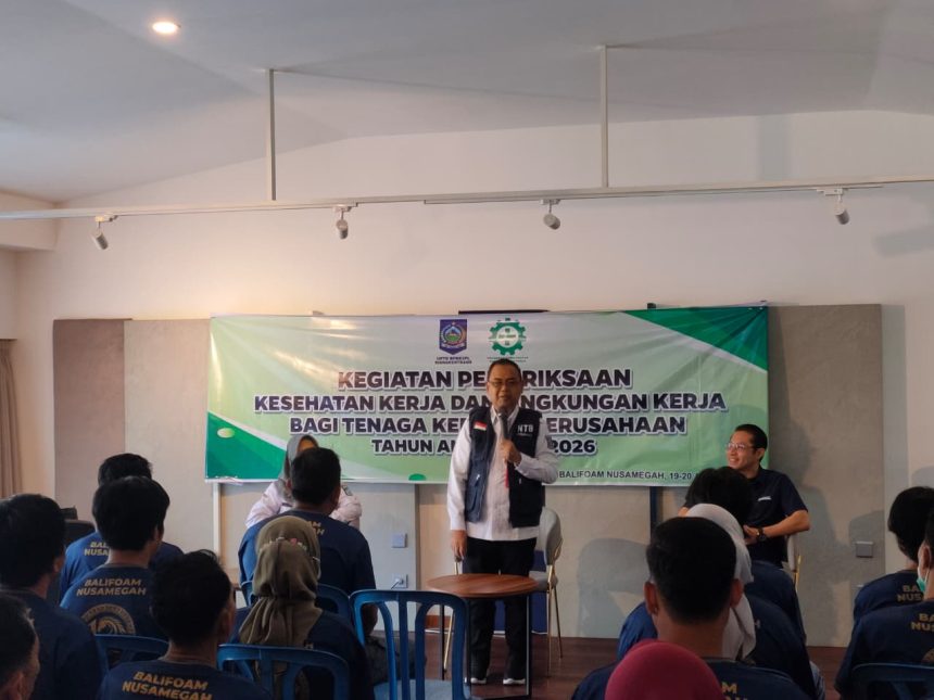 Disnakertrans NTB Gelar Medical Check Up di American Pillow demi Jaga Kesehatan Pekerja