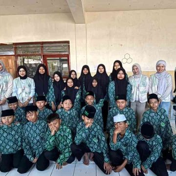Edukasi Kesehatan Reproduksi untuk Remaja oleh KKNMAS Kelompok 113 di Kota Batu
