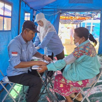 EMT Muhammadiyah Dirikan Rumah Sakit Lapangan untuk Perkuat Layanan Kesehatan Penyintas Gempa Flores EMT Muhammadiyah Dirikan Rumah Sakit Lapangan untuk Perkuat Layanan Kesehatan Penyintas Gempa Flores
