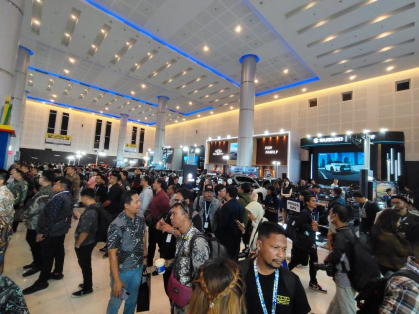 GIIAS Surabaya 2026: Daftar Promo Menarik, Cashback Hingga Rp100 Juta