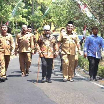 Gubernur Bengkulu Terpukau Kuliner Khas Blora: Kopi Santen dan Lontong Tahu Daun Jati