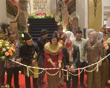 Hotel Borobudur Jakarta Kolaborasi dengan 24 Provinsi dalam Pameran Wastra dan Kuliner Nusantara