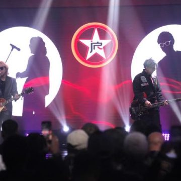 J-Rocks Meriahkan Puncak Indonesia Automotive Awards 2026, Komunitas Otomotif Ikut Bergoyang