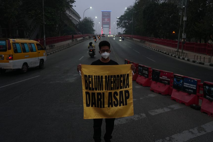 Kabut Asap Karhutla: Ancaman Serius bagi Kesehatan Pelajar Palembang