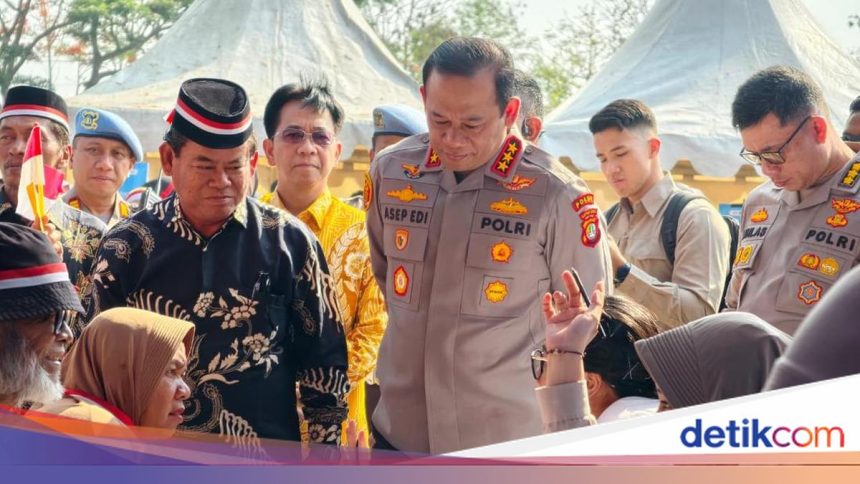 Kapolda Metro Gelar Bakti Sosial dan Pelayanan Kesehatan di Bekasi dalam Rangka HUT Kemerdekaan