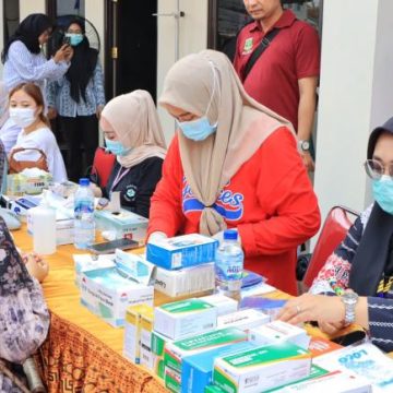 Layanan Kesehatan Gratis di Sindang Jaya Diserbu Warga, Program Desa Siaga TB Disambut Antusias
