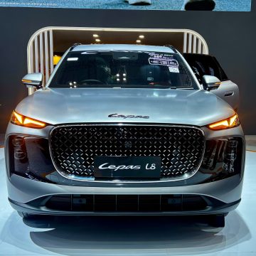 LEPAS Gandeng Jakarta Fashion Week di GIIAS 2026: Saat Otomotif dan Fashion Berpadu