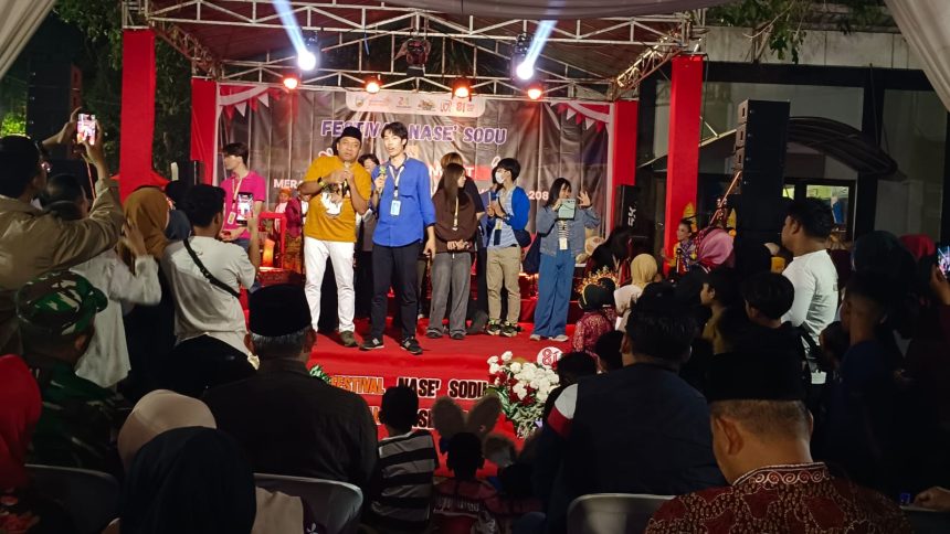 Mas Rio Perkenalkan Nase’ Sodu ke Mahasiswa Osaka dan AS: Kuliner Lokal yang Mendunia