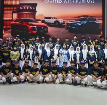 Mazda Indonesia Perkenalkan Dunia Otomotif kepada Lebih dari 100 Pelajar dan Mahasiswa