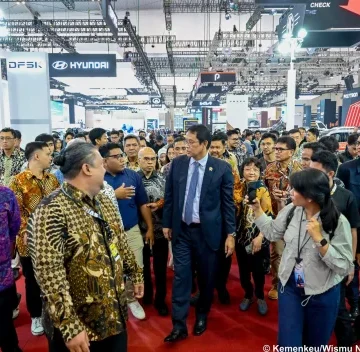 Menkeu Purbaya Tegaskan Komitmen Pemerintah Dorong Industri Otomotif Nasional