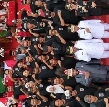 Paguyuban Otomotif Papua Selatan Rayakan HUT RI dengan Bendera Raksasa Paguyuban Otomotif Papua Selatan Rayakan HUT RI dengan Bendera Raksasa