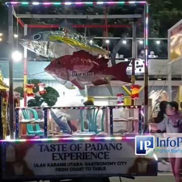Pawai Telong-Telong Padang Utara Soroti Tradisi Malamang dan Kuliner Bahari Pawai Telong-Telong Padang Utara Soroti Tradisi Malamang dan Kuliner Bahari