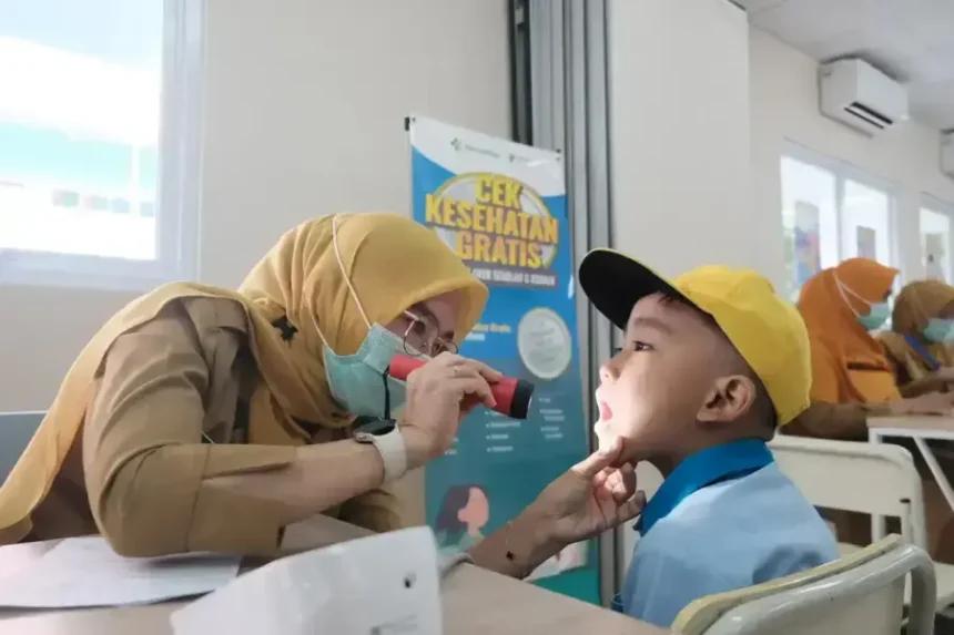 Pemeriksaan CKG Sekolah Berbeda Tiap Jenjang, Siswa SMP-SMA Dapat Skrining Tambahan