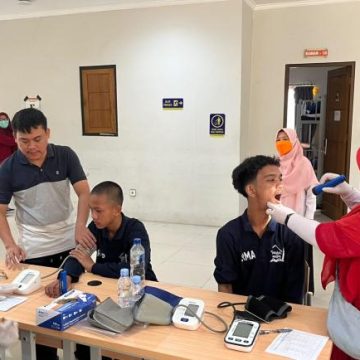 Pemeriksaan Kesehatan Gratis untuk Pelajar di Sekolah Rakyat Kabupaten Tangerang