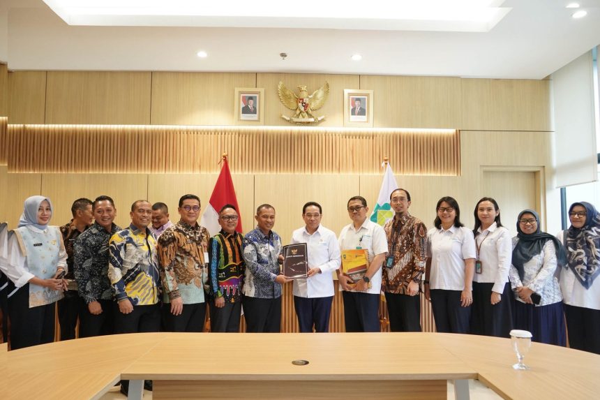 Pemkab Bengkalis Ajukan Dua Usulan Strategis ke Kemenkes: RSUD Bukit Batu dan Layanan Jantung-Kanker Pemkab Bengkalis Ajukan Dua Usulan Strategis ke Kemenkes: RSUD Bukit Batu dan Layanan Jantung-Kanker