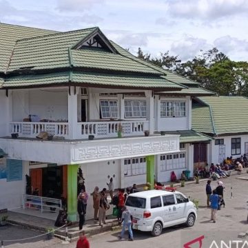 Pemkab Jayawijaya Siapkan Anggaran Rp4 Miliar untuk Iuran BPJS Kesehatan Pemkab Jayawijaya Siapkan Anggaran Rp4 Miliar untuk Iuran BPJS Kesehatan