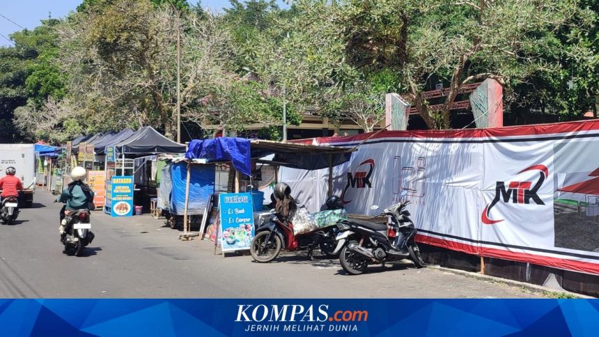 Pemkab Temanggung Gelontorkan Rp 4 Miliar untuk Renovasi Taman Kuliner Pengayoman, Tampung 100 PKL Pemkab Temanggung Gelontorkan Rp 4 Miliar untuk Renovasi Taman Kuliner Pengayoman, Tampung 100 PKL