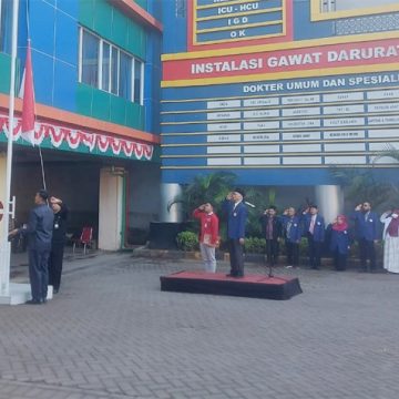 Peringati HUT ke-81 RI, Ratusan Tenaga Kesehatan RS PKU Muhammadiyah Unismuh Makassar Gelar Upacara Peringati HUT ke-81 RI, Ratusan Tenaga Kesehatan RS PKU Muhammadiyah Unismuh Makassar Gelar Upacara