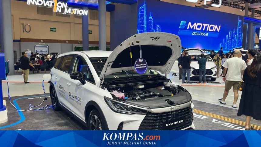 Persaingan Sengit Tiga Mobil PHEV Terlaris di GIIAS 2026