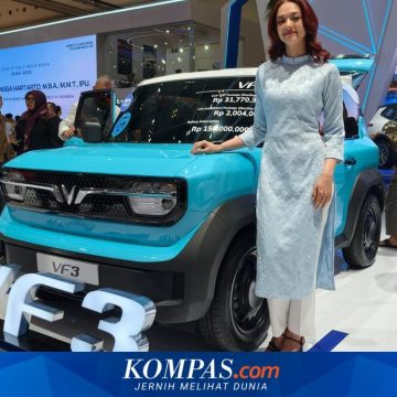 Pesona Ao Dai Anggun Sambut VinFast di GIIAS 2026, Sukses Mencuri Perhatian Pesona Ao Dai Anggun Sambut VinFast di GIIAS 2026, Sukses Mencuri Perhatian