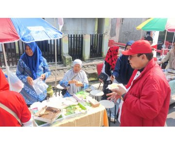Pesta Budaya Tempo Dulu Meriahkan Kampung Kuliner Magersari Gang 1