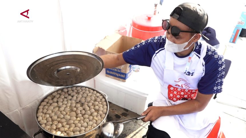 Pesta Rakyat Monas: Warga Semangat Serbu Kuliner Gratis dan Hiburan